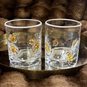 Gingerbread Man Person Drinking Icon Juice Glasses Set of 2 White Rim Clear